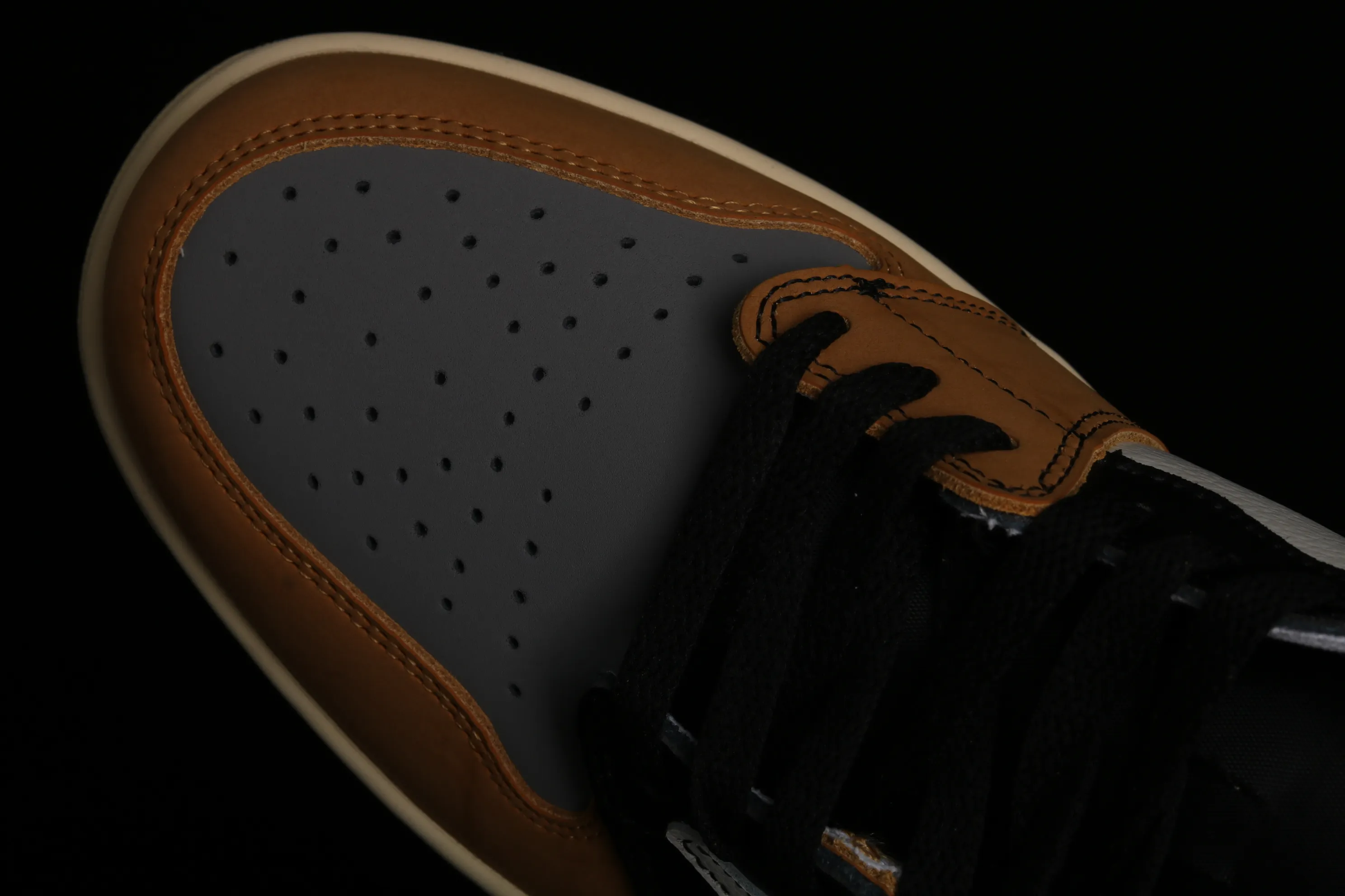 All Categories Air Jordan Jordan Series Basketball Shoes Air Jordan 1 High Z Version Travis Scott x Air Jordan 1 High OG AJ1 Joe 1 Mandarin Duck Overhook CD4487-101